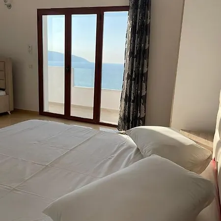 Dena Lejlighed Vlorë