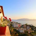 Dena Vlorë