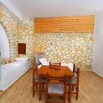 Apartmán Dena Vlorë