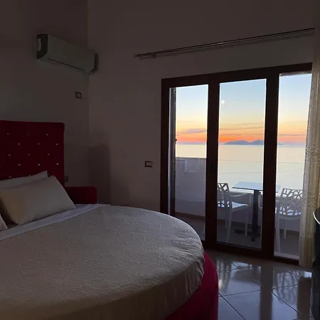 Dena Vlorë