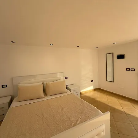 Dena Apartmán Vlorë