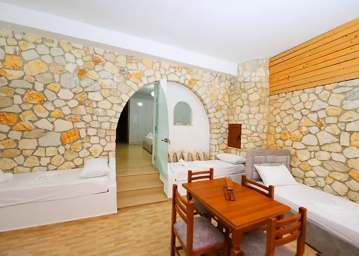 Dena Appartement Vlorë